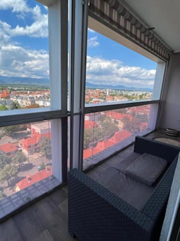 Superbe Appartement Colmar Avec Vue Et Jacuzzi Exteriör bild